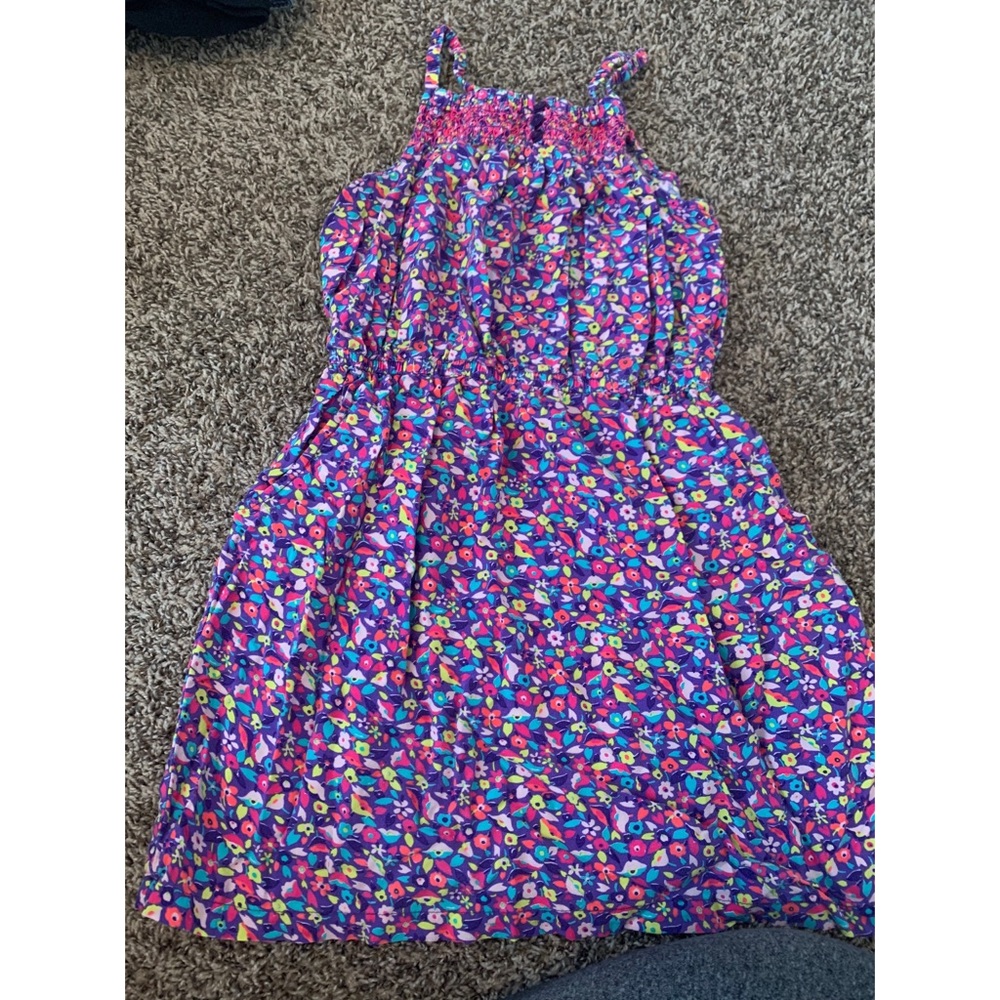 Girls dress size L